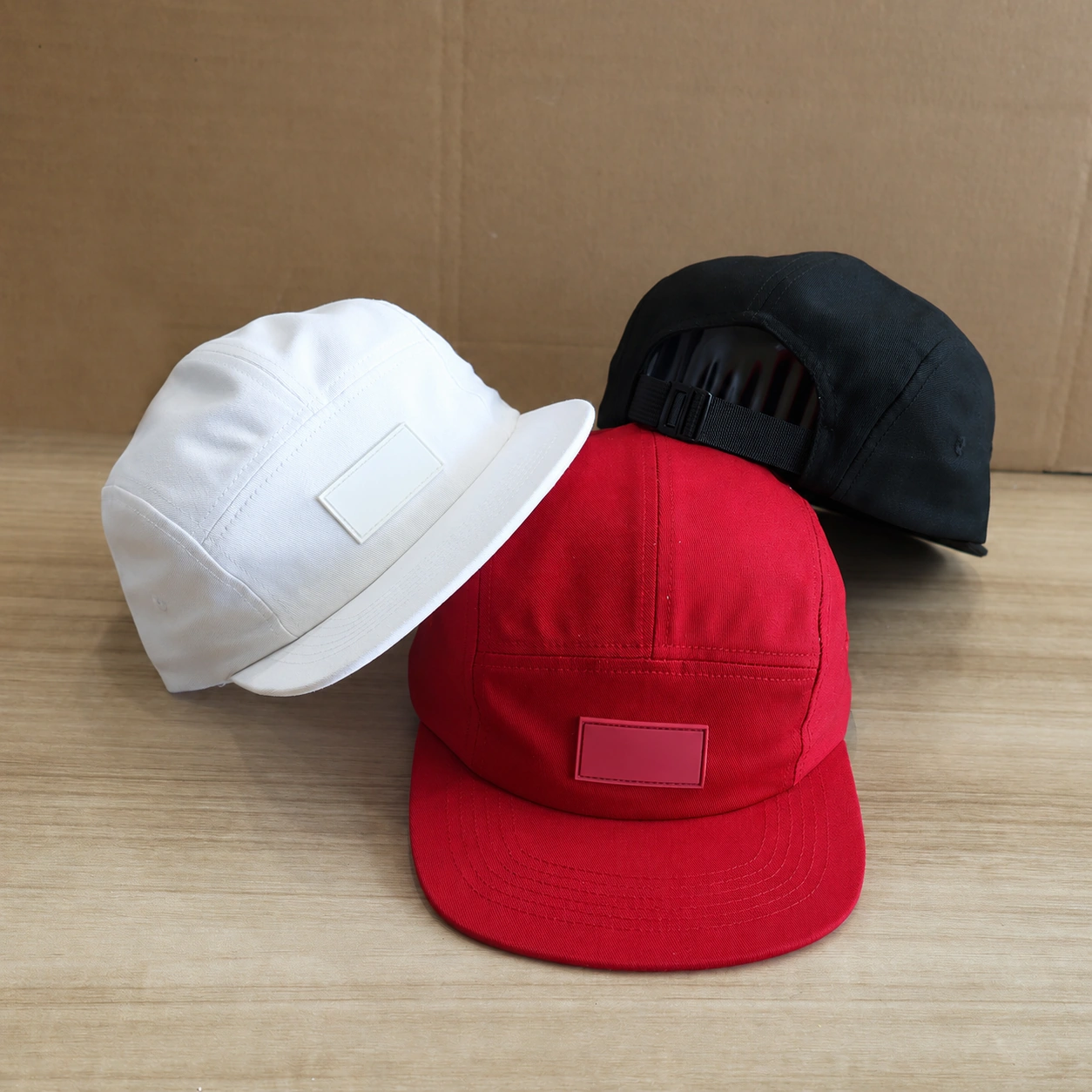 Custom High Quality Short Bill Baseball Cap Rubber Patches Cotton Washed Skater Hat 5 Panel Camping Skateboard Cap for Men Women